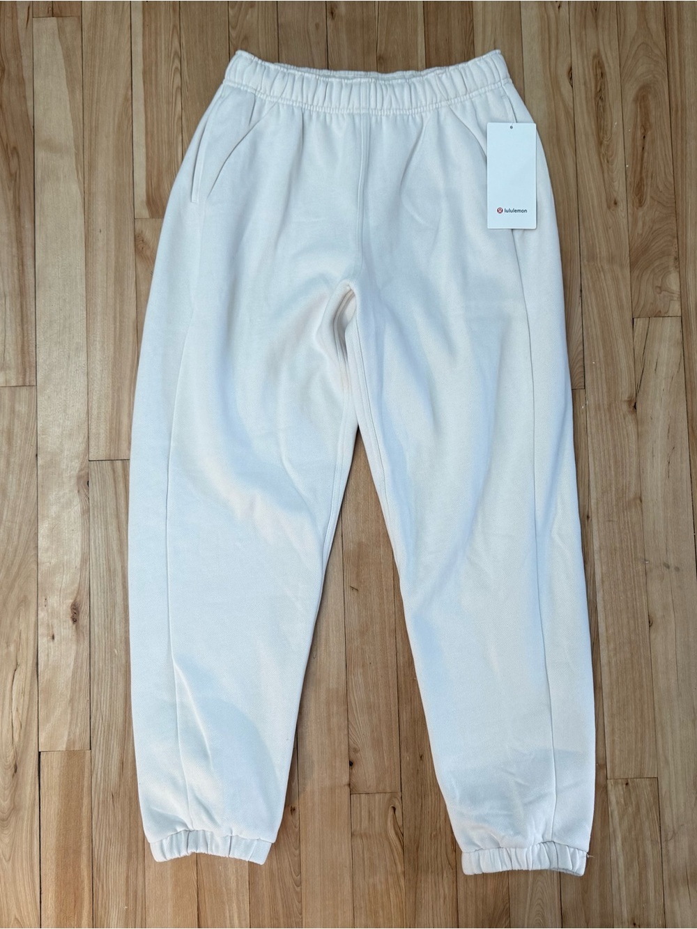 lululemon Light Ivory scuba mid-rise oversized jogger regular Small